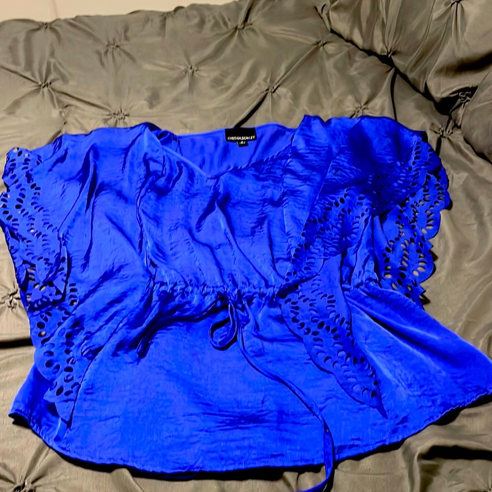 Women’s blue blouse size medium